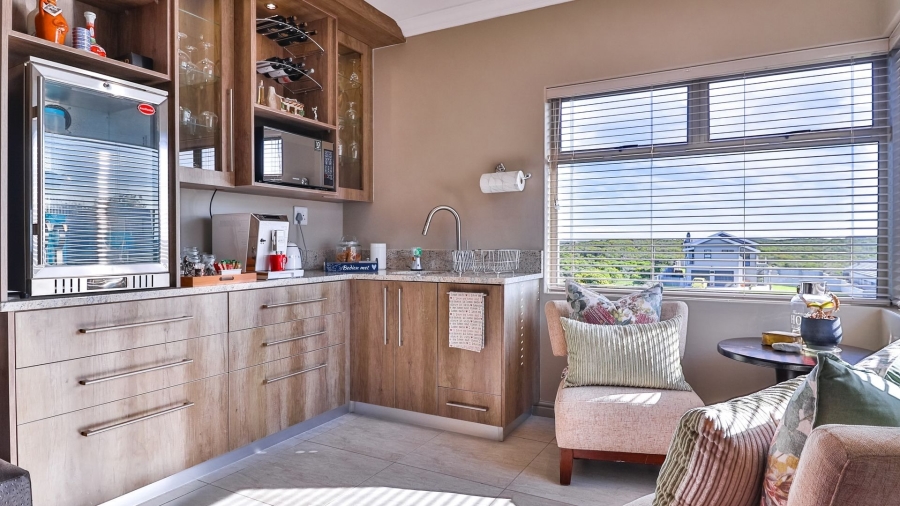 6 Bedroom Property for Sale in Kleinbaai Western Cape